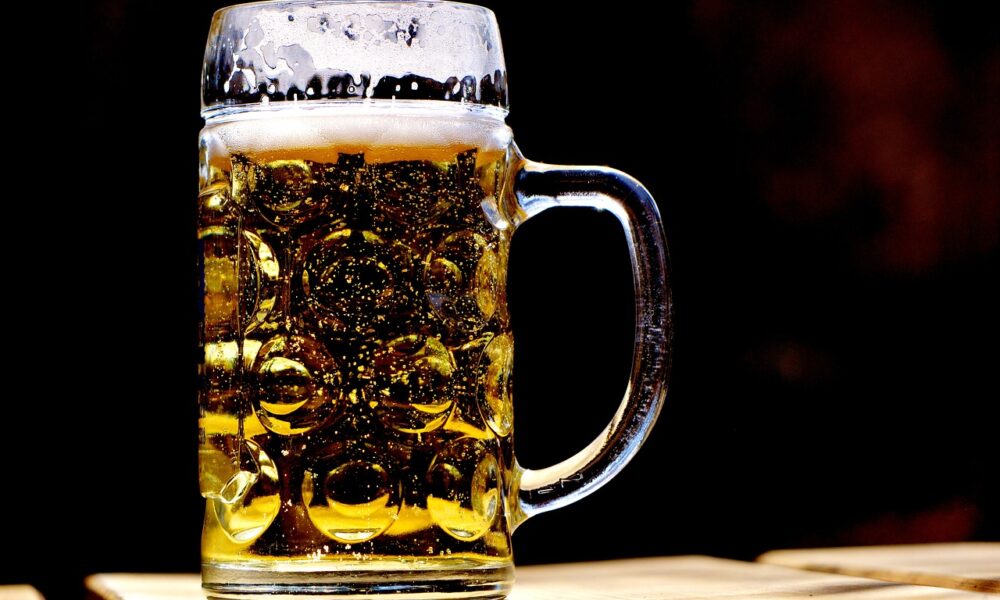 beer mug refreshment beer mug 2439237